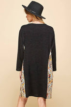 Load image into Gallery viewer, WOMEN MULTI  PAISLEY V NECK LOOSE TUNIC DRESS