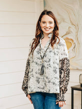 Load image into Gallery viewer, Floating Through Flowers Top: Cream / 3X-Large