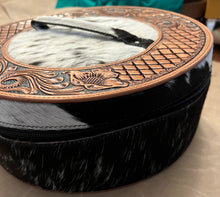 Load image into Gallery viewer, Myra Bag Western Mesa Round Hand-tooled Valuables & Jewelry Boxyra Bag