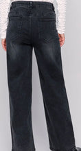Load image into Gallery viewer, Charlie B Heart Shape Pockets Black Jeans