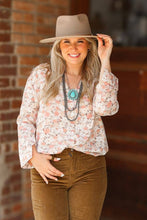 Load image into Gallery viewer, The Kathryn Button Down Floral Top: Floral