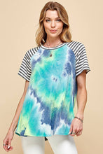 Load image into Gallery viewer, WOMEN TIE DYE COLOR BLOCK ROUND NECK T-SHIRT AQUA OR FUCHSIA