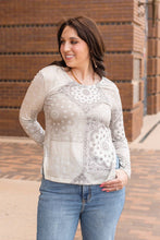 Load image into Gallery viewer, Run The Game Paisley Bandana Slit Side Top: Beige / X-Large