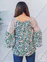 Load image into Gallery viewer, Sunday Kind of Love Floral &amp; Leopard Top: Mix Pattern / 3X-Large