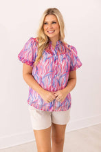 Load image into Gallery viewer, Abstract Stripe Puff Sleeve Blouse: Multi / XS
