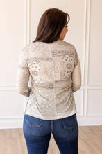 Load image into Gallery viewer, Run The Game Paisley Bandana Slit Side Top: Beige / X-Large