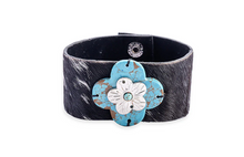 Load image into Gallery viewer, CUFF BRACELET