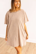 Load image into Gallery viewer, The Kiki Beige Wash Tee Shirt Dress With Pockets: Beige Wash / 2XL/3XL