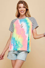 Load image into Gallery viewer, WOMEN TIE DYE COLOR BLOCK ROUND NECK T-SHIRT AQUA OR FUCHSIA