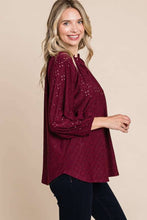 Load image into Gallery viewer, Shirred Raglan 3/4 Sleeve Top: RED WINE