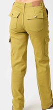 Load image into Gallery viewer, Judy Blue Cargo Pants / Jeans