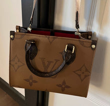 Load image into Gallery viewer, Reverse Handbag tote