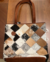 Load image into Gallery viewer, Myra Bag Pecos Rising Weave Pattern Concealed-Carry Bag