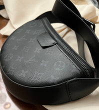 Load image into Gallery viewer, Fashion Belt Bag Sling Bag shoulder bag purse Crossbody