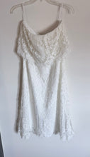 Load image into Gallery viewer, Lulu&#39;s Delia White Lace Strapless Midi Dress Women’s size M