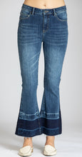 Load image into Gallery viewer, Straight Leg Crop With Released Flare Leg