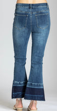 Load image into Gallery viewer, Straight Leg Crop With Released Flare Leg
