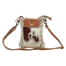 Load image into Gallery viewer, VUIERRA RIVET SMALL &amp; CROSSBODY BAG