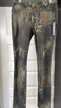 Load image into Gallery viewer, Charlie B reversible, print green pants