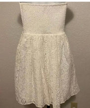 Load image into Gallery viewer, NWOT Lilly Pulitzer Brett Strapless White Lace Dress S. Super cute!