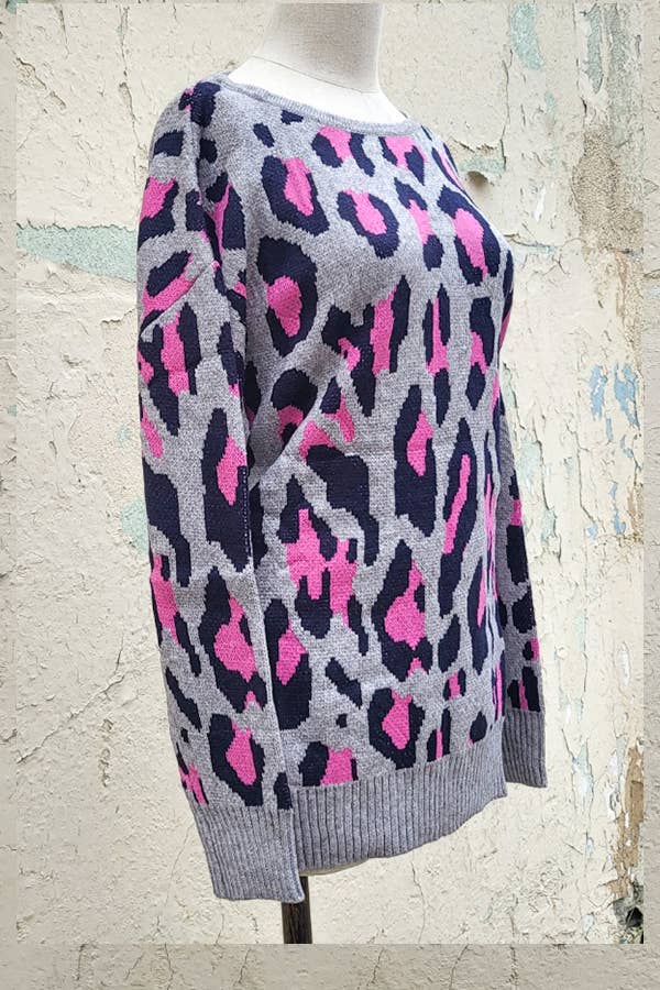 T90472 - WOMEN'S OPEN-BACK LEOPARD PRINT SWEATER: Pink/Grey / L