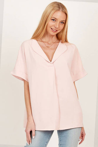WOMEN SOLID COLLARED SHORT SLEEVE LOOSE BOXY TOP: PEACH