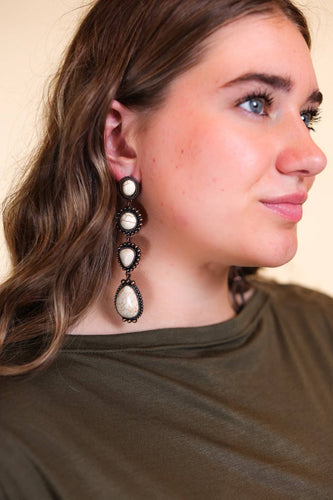 Along The Trail Cream Howlite Rock Copper Dangle Earrings: Cream / One Size