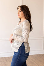 Load image into Gallery viewer, Run The Game Paisley Bandana Slit Side Top: Beige / 3X-Large