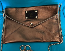 Load image into Gallery viewer, Fashion envelope crossbody clutch 100% Leather handbag
