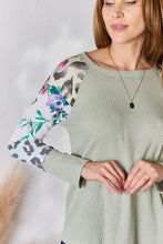 Load image into Gallery viewer, Full Size Printed Round Neck Blouse